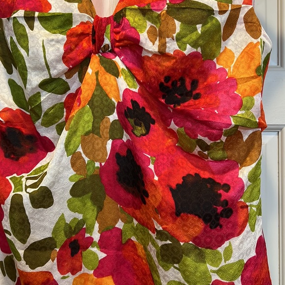 St. John Couture sleeveless silk and wool blend sleeveless floral shirt - Picture 4 of 11